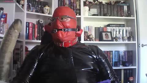 Sumisolatex online show from September 17, 2025, 3:03 pm