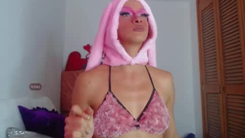 Snapshot of summer__xo chatting on December 5, 2024, 5:39 pm Summer online show from December 5, 2024, 5:39 pm