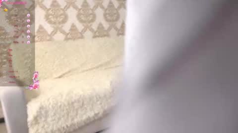 Snapshot of summer_hazee chatting on November 4, 2025, 8:02 am Leia online show from November 4, 2025, 8:02 am