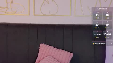 OnlyFans summer holiday online show from November 9, 2025, 7:50 am