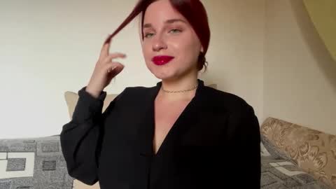 Emily online show from November 10, 2025, 11:09 am