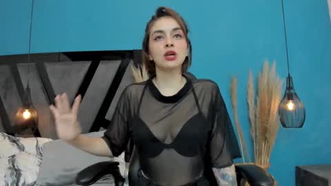 Summer online show from January 22, 2025, 3:29 pm