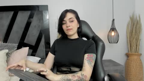 Summer online show from March 5, 2025, 7:27 pm