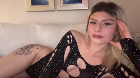 Snapshot of sun_flower00 chatting on May 20, 2026, 8:15 pm Kate online show from May 20, 2026, 8:15 pm