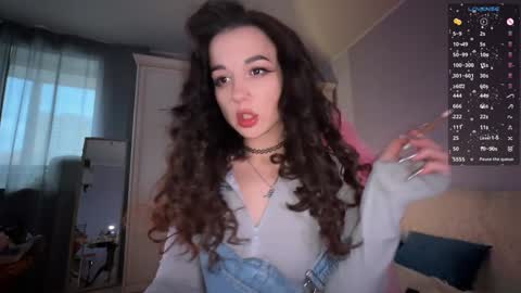 Snapshot of sun_for_you chatting on December 8, 2024, 9:57 am Miss Nelly online show from December 8, 2024, 9:57 am