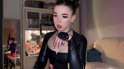 Snapshot of sun_for_you chatting on December 19, 2024, 12:34 am Miss Nelly online show from December 19, 2024, 12:34 am