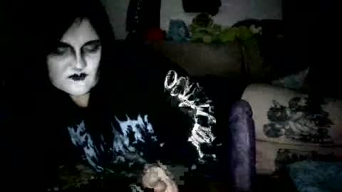 Snapshot of sundaygoth chatting on June 19, 2026, 8:12 pm sundaygoth online show from June 19, 2026, 8:12 pm