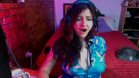 Snapshot of sunlight_7 chatting on December 14, 2024, 6:56 am sunny online show from December 14, 2024, 6:56 am