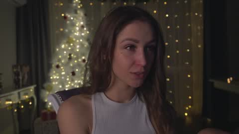 Kate online show from December 17, 2024, 6:31 pm