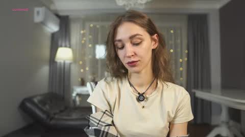 Kate online show from March 2, 2025, 3:37 pm