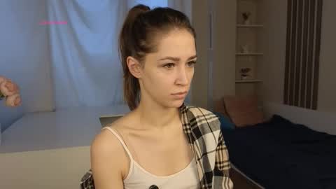 Kate online show from October 30, 2025, 4:03 am