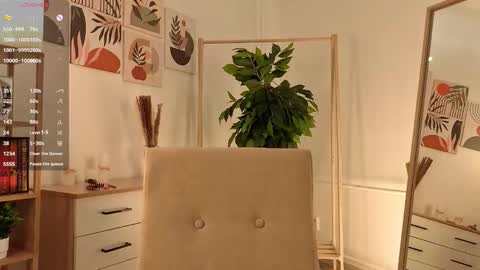 Snapshot of sunnivagaillard chatting on September 17, 2025, 1:07 am Kiki online show from September 17, 2025, 1:07 am