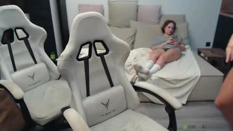 Alice and Sergey online show from November 29, 2025, 8:28 am