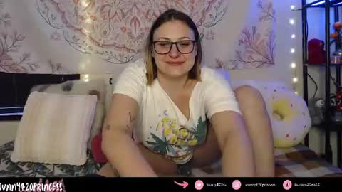 Sunny420 online show from June 19, 2026, 2:27 am