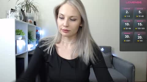 Naomi online show from December 25, 2024, 11:10 pm