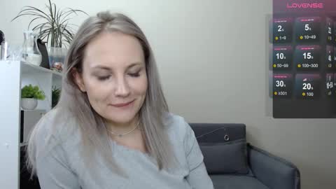 Naomi online show from December 26, 2024, 12:59 pm