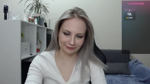 Naomi online show from February 1, 2025, 8:37 pm