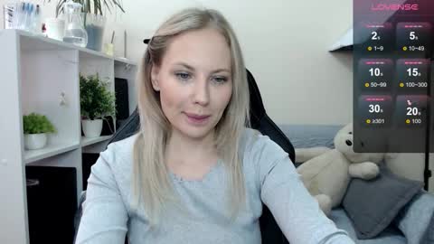 Naomi online show from October 8, 2025, 5:38 am