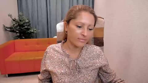 Sarah online show from September 19, 2025, 5:20 am