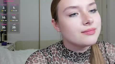 Vanessa online show from December 4, 2025, 12:36 pm