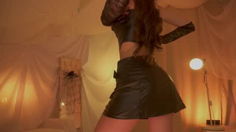 Maria online show from November 24, 2025, 9:25 pm