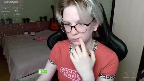 sunny mood online show from April 26, 2026, 6:44 am