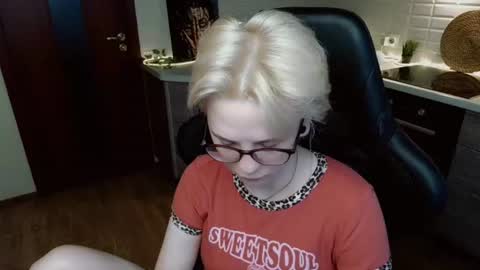 sunny mood online show from June 15, 2026, 7:54 am