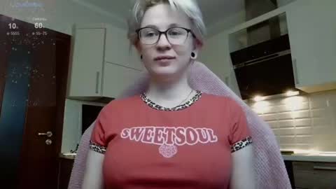 sunny mood online show from July 17, 2026, 7:04 am