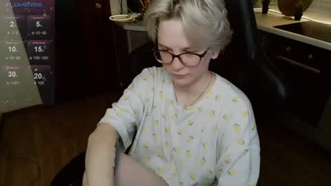 sunny mood online show from July 25, 2026, 6:44 am