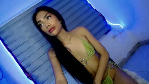 Snapshot of sunny_sexie chatting on July 7, 2026, 12:53 pm sunny_sexie online show from July 7, 2026, 12:53 pm