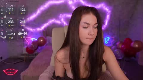 S U N N Y online show from February 15, 2025, 8:01 pm