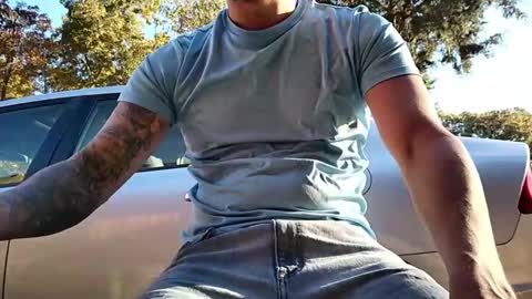 sunny valentine online show from October 23, 2025, 1:21 pm