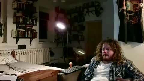 Snapshot of sunr1sa chatting on December 16, 2024, 4:49 pm sunr1sa online show from December 16, 2024, 4:49 pm