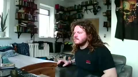 Snapshot of sunr1sa chatting on February 9, 2025, 7:38 am sunr1sa online show from February 9, 2025, 7:38 am