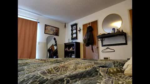 Snapshot of suns0ut_buns0ut chatting on March 6, 2026, 9:00 pm suns0ut_buns0ut online show from March 6, 2026, 9:00 pm