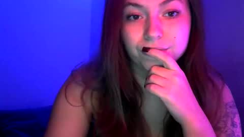 Snapshot of sunset_li chatting on November 11, 2025, 1:00 pm Lisa online show from November 11, 2025, 1:00 pm