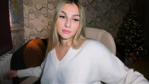 Snapshot of sunsetwithava chatting on December 19, 2025, 6:26 pm sunsetwithava online show from December 19, 2025, 6:26 pm