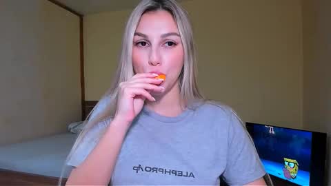 Snapshot of sunsetwithava chatting on February 6, 2026, 3:15 pm sunsetwithava online show from February 6, 2026, 3:15 pm