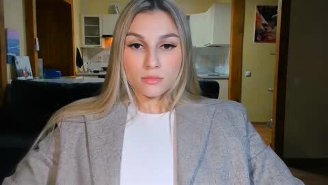 Snapshot of sunsetwithava chatting on February 22, 2026, 7:01 pm sunsetwithava online show from February 22, 2026, 7:01 pm