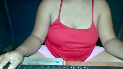 sunshine_789 online show from May 18, 2026, 4:13 pm