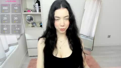 Snapshot of sunshine_bliss chatting on July 15, 2026, 11:15 am sunshine_bliss online show from July 15, 2026, 11:15 am