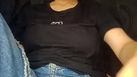 Annie online show from December 30, 2024, 2:31 am