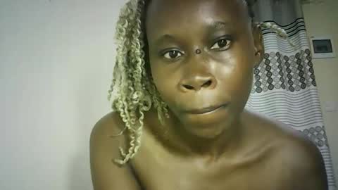 Snapshot of sunshine_g chatting on January 17, 2026, 8:45 pm Sunshine online show from January 17, 2026, 8:45 pm