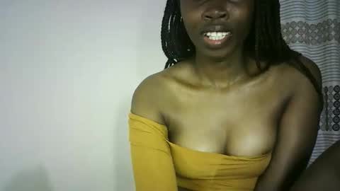 Snapshot of sunshine_g chatting on April 7, 2026, 5:02 pm Sunshine online show from April 7, 2026, 5:02 pm
