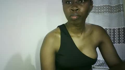 Snapshot of sunshine_g chatting on July 17, 2026, 3:24 am Sunshine online show from July 17, 2026, 3:24 am