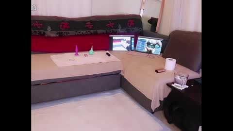 Snapshot of sunshine_sissy chatting on May 30, 2026, 12:13 pm Sunshine online show from May 30, 2026, 12:13 pm