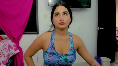 Andrea Rodriguez online show from December 8, 2024, 7:00 pm