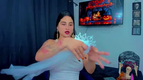 Snapshot of sunshine_uwu22 chatting on October 19, 2025, 6:41 pm Andrea Rodriguez online show from October 19, 2025, 6:41 pm