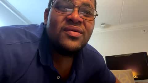 Snapshot of sunshineandwhiskey333 chatting on May 13, 2026, 6:33 am WATCHMEMAKEYOUCUM online show from May 13, 2026, 6:33 am