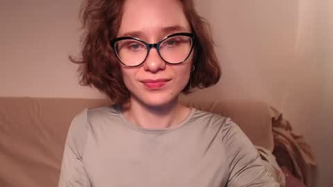 Hella online show from April 16, 2026, 7:03 pm